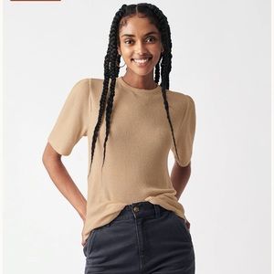 Faherty Brand Short Sleeve Ribbed Tee. Great quality, never worn.